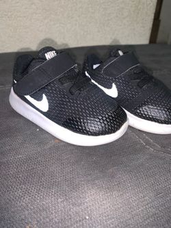 Toddler Nikes 5c