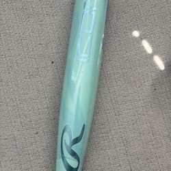 33 Inch Rawlings Bat