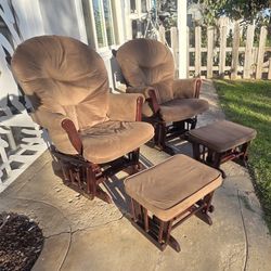 PAIR: Like New Glider Chairs w Ottomans 💺✨️