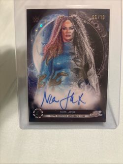 Nia Jax 2026 Wwe Cosmic Chrome auto refractor