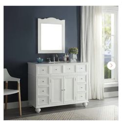 Hampton Harbor 44 in. W x 22 in. D x 35 in. H Single Sink Freestanding Bath Vanity in White with White Marble Top