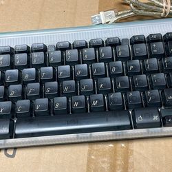 Apple USB Keyboard M2452 – Clear/Aquamarine – Vintage Mac Style