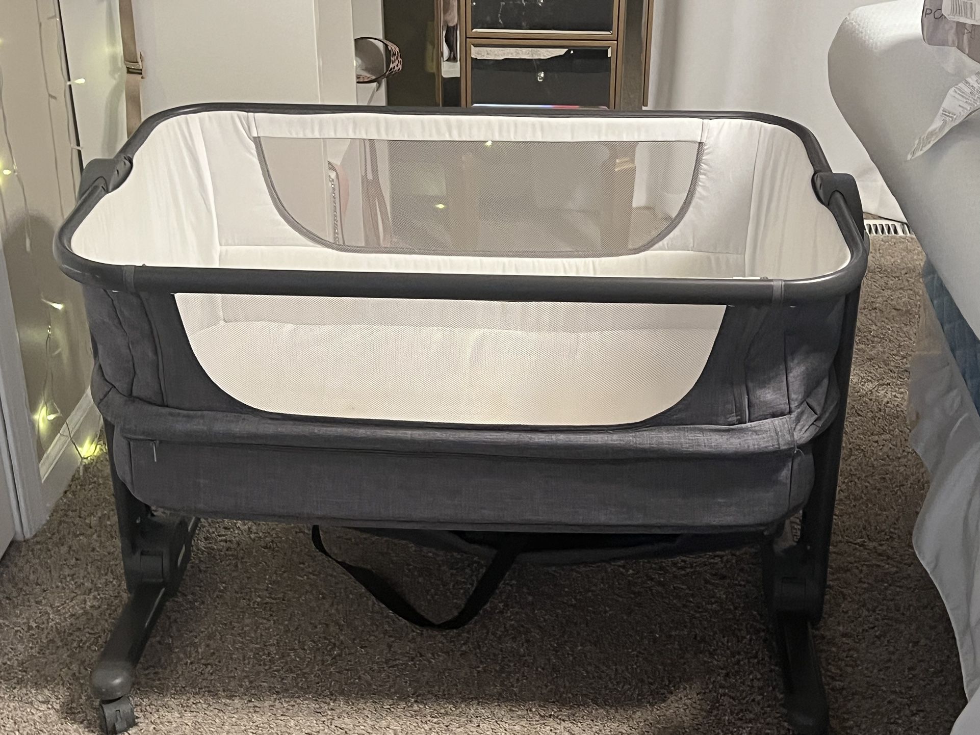 Koola Baby Adjustable Bedside Bassinet