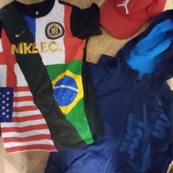 Boys Medium Nike Bundle