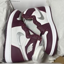 Air Jordan 1 High Retro Bordeaux 