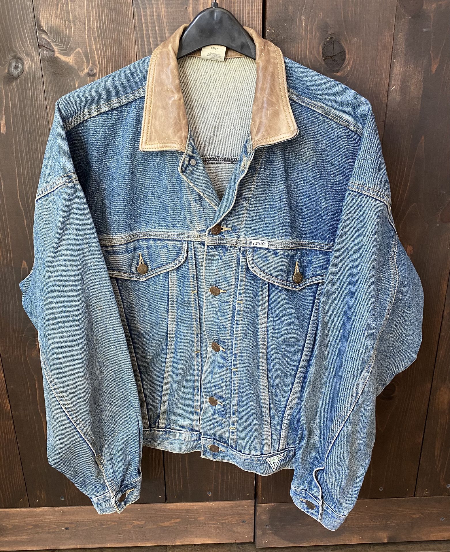 REALLY NICE ‘GUESS’ JACKET - Like New!