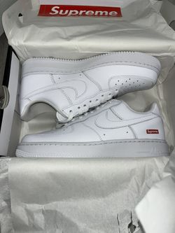 Air Force 1 Supreme Size 8 (No Red Laces)