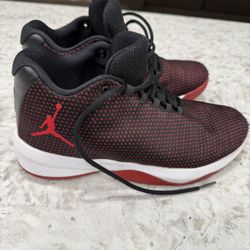 USED SHOES