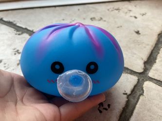 Bubble blowing dumpling