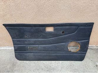 Nissan hardbody door panel
