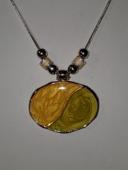 Fantasy Jewelry Necklace & Earing Set 