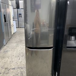 LG 24” Bottom Freezer In Stainless Steel New Open Box