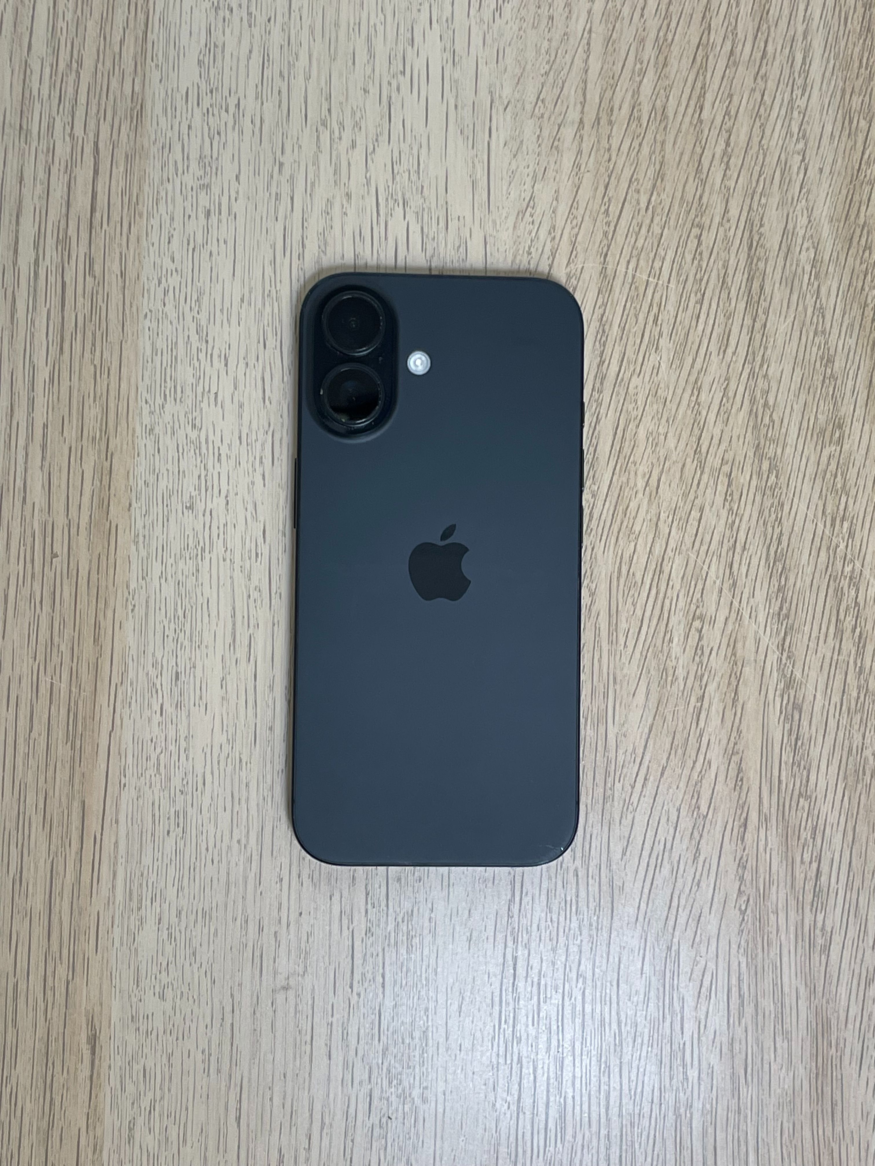 iPhone 16 - Unlocked - 128GB