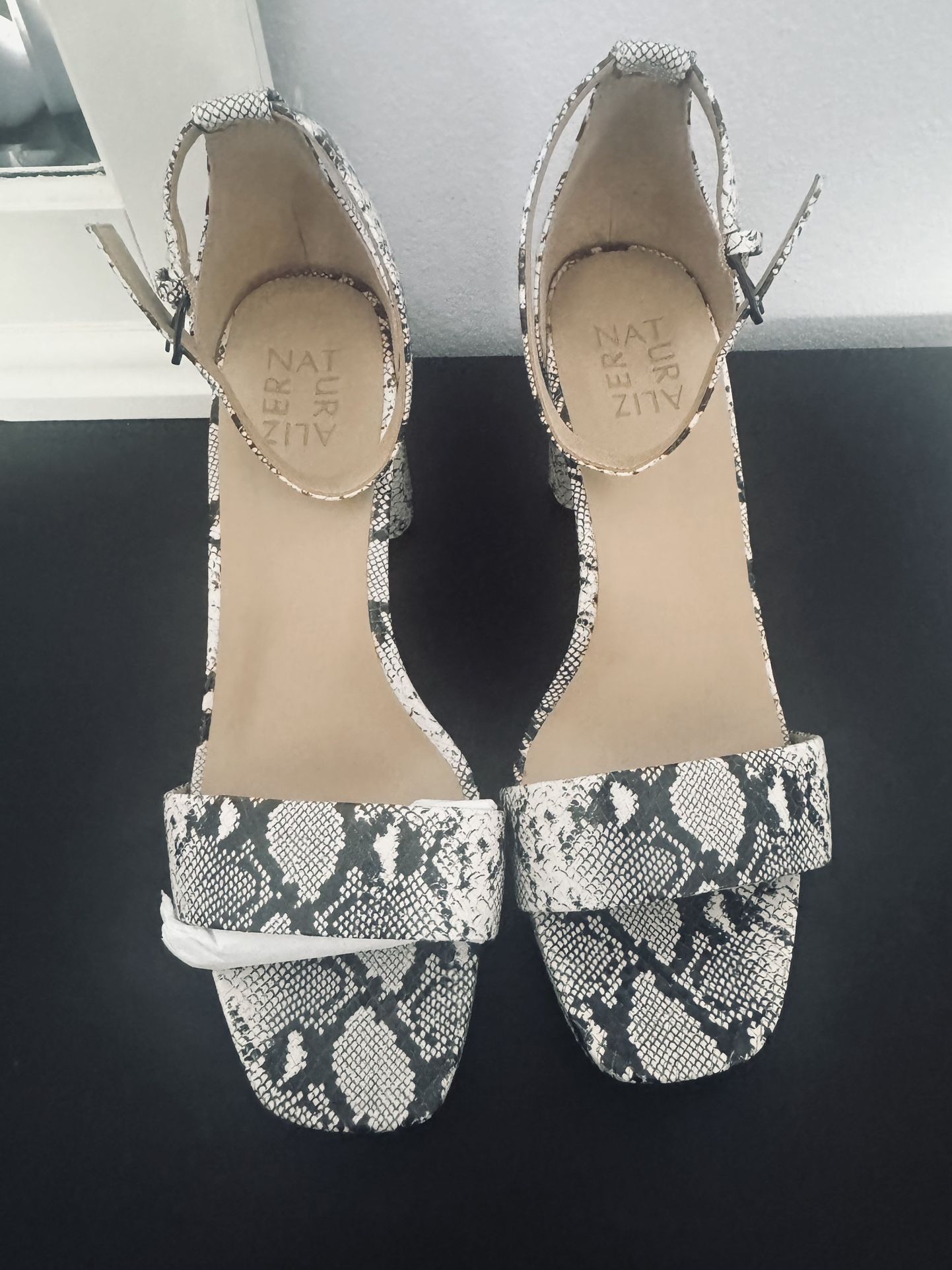 NATURALIZER HEELS