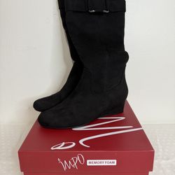 Black Suede Size 8 Small Wedge