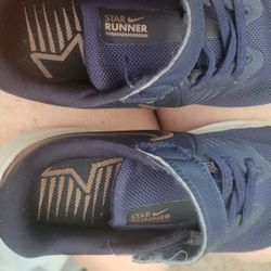 Nike Star Runners Boys Sneakers