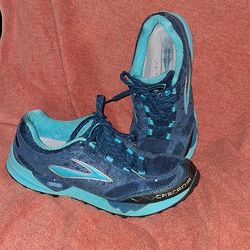 Cascadia Tennis Shoes