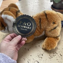 FAO SCHWARTZ LION STUFFED ANIMAL