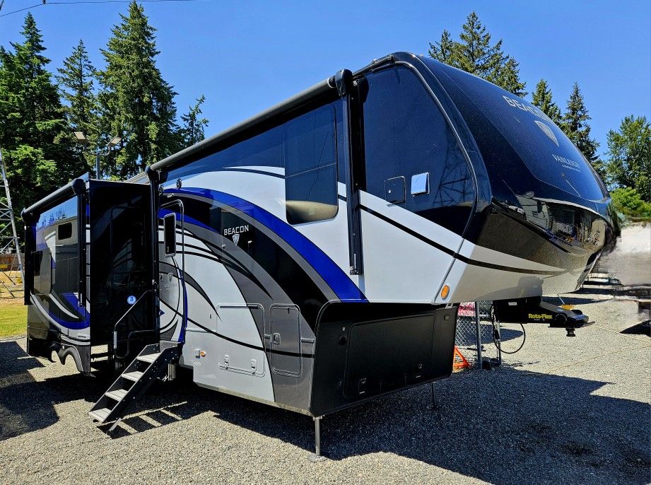 2021 Vanleigh - a division of Tiffin Beacon 34RLB
