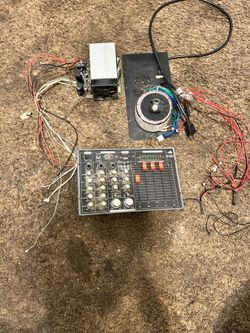 Electronic and speaker