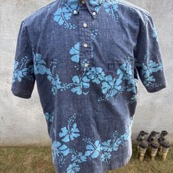 PreOwned Reyn Spooner  Blue  Hawaiian Print 3/4 Button Men's Medium