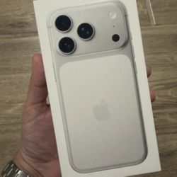 iphone 17 pro silver Unlocked 256 Gig