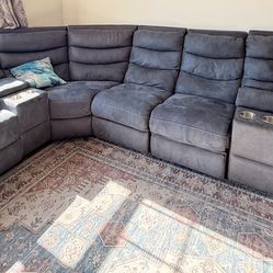Fully Functional Sectional Sofa