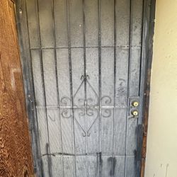 Metal Security Gate With Key 3’x 7’ - uninstalled