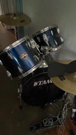 Tama drum set navy