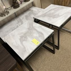 Nice Living Room Table Set! 