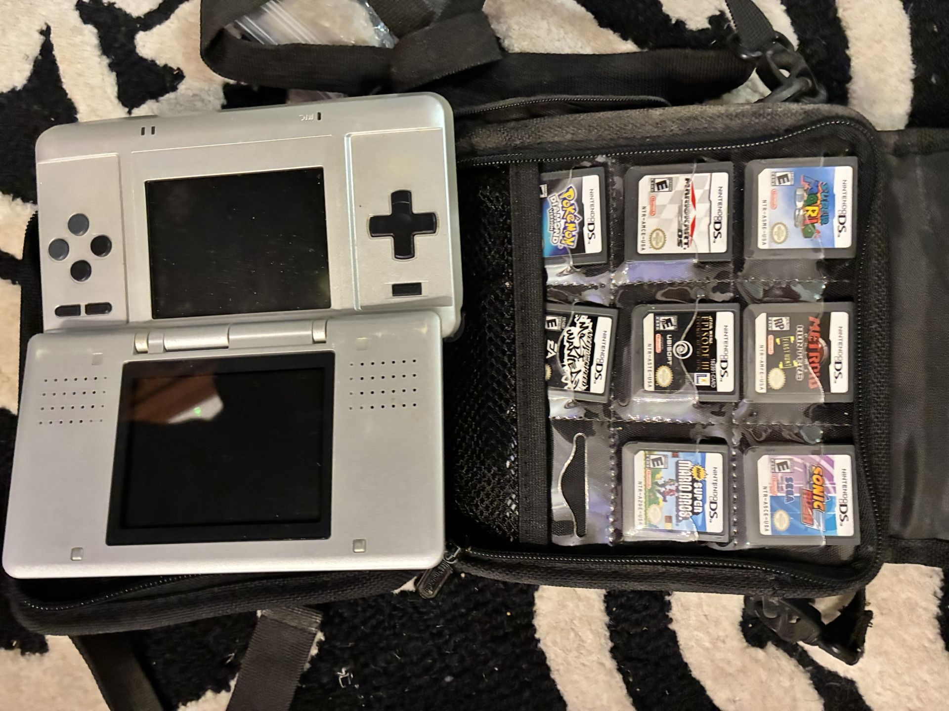 Nintendo DS And 8 Games 