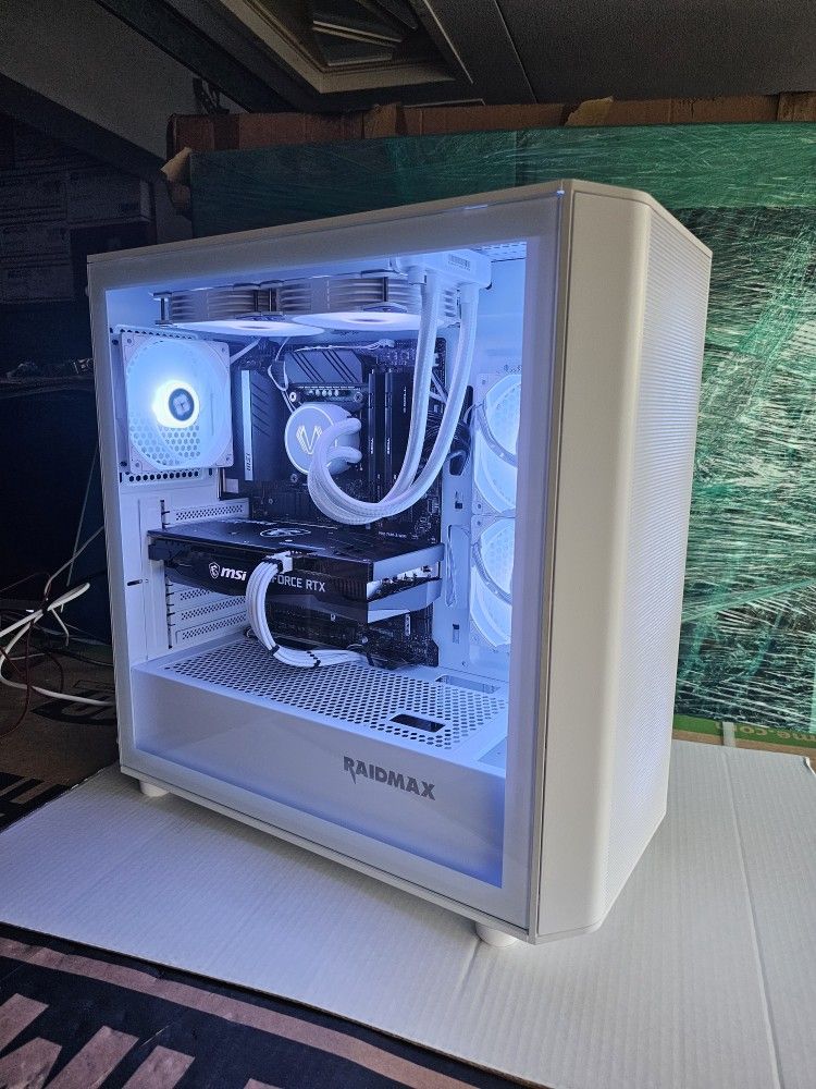 White Gaming PC with i5 14600K, RTX 3050, 32GB  RAM and AIO Liquid Cooling