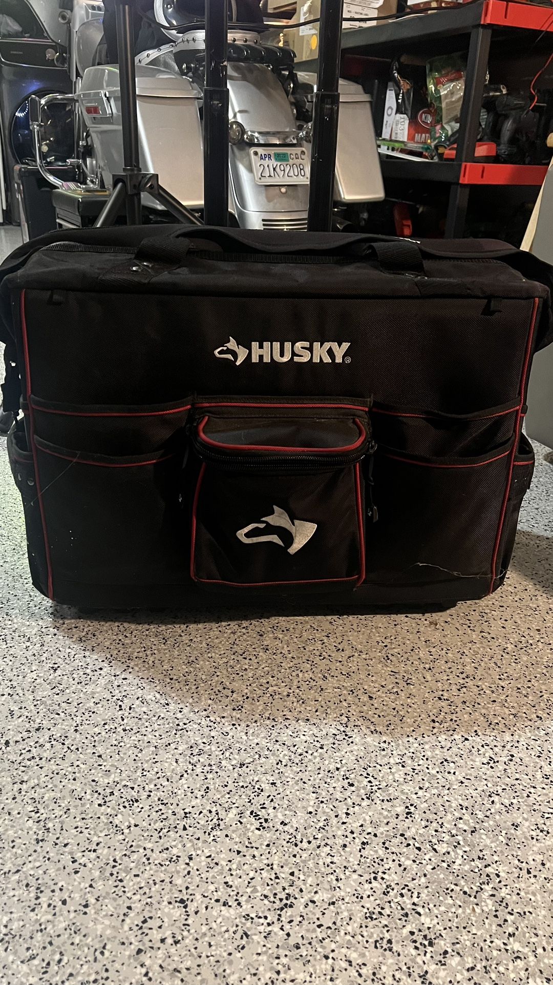  Husky 22 in. Pro Grade Rolling Tote 