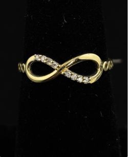 Infinity symbol band ring