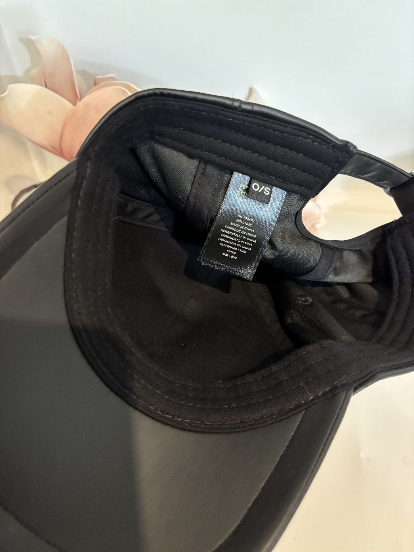 HUNTER Rubberized Logo Baseball Cap in Black NWOT is  display picture 3