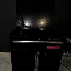 HUSKY TOOL CHEST 