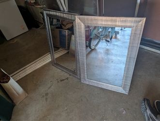 Vanity mirrors