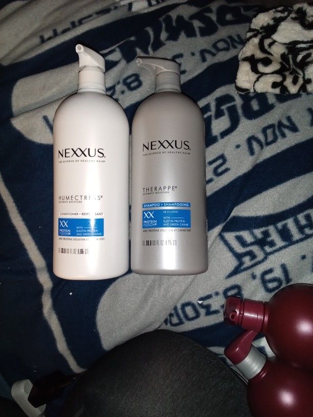 Set Nexxus Ultimate Moisture Shampoo and Conditioner