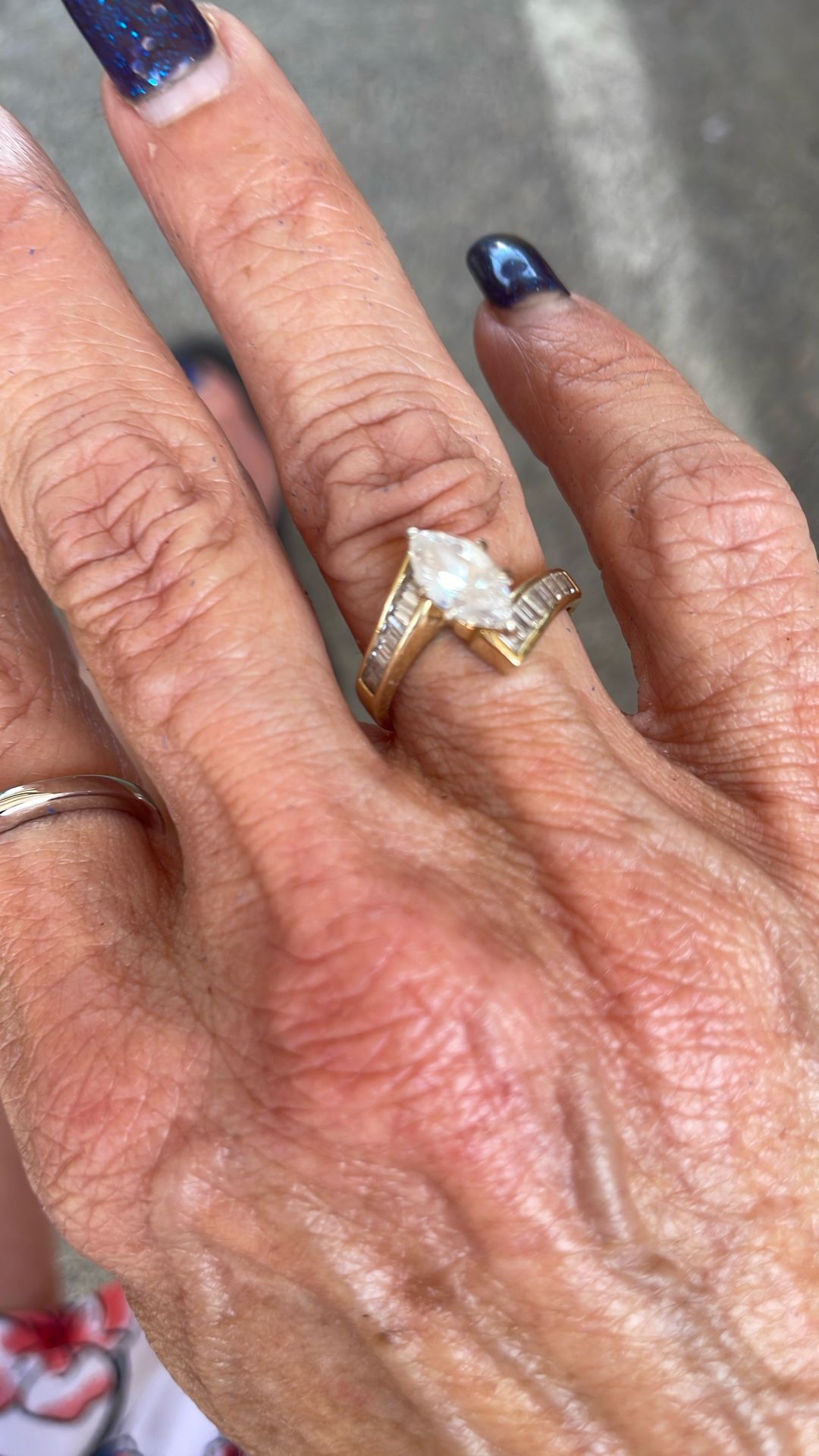 Marquise Shaped 14 Kt Gold Ring.