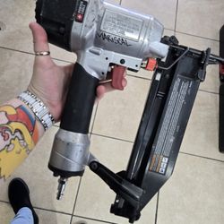 Porter Cable 16 GA Finish Nailer (FN250SB)