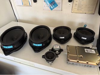 2026 Chevy Silverado / GMC Sierra OEM Bose Audio System – Brand New Take-Off