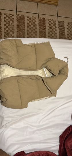 Women’s puffer vest