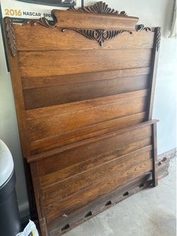 Antique oak queen size head/foot board
