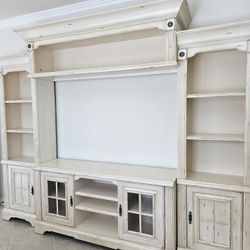 BEAUTIFUL ENTERTAINMENT CENTER