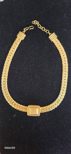 Vintage Monet chocker necklace