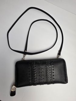 Brighton Black Pebbled  Leather Whipstitch Crossbody/Wallet Zip Around