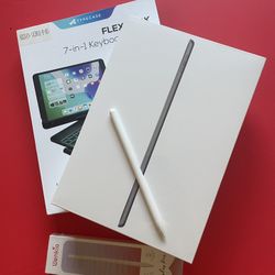 iPad 9th Generation 64GB WiFi + Cellular Sealed Brad New With Keyboard And Pencil 