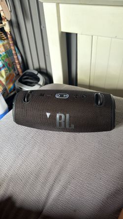 JBL Xtreem3 portable speaker “black”