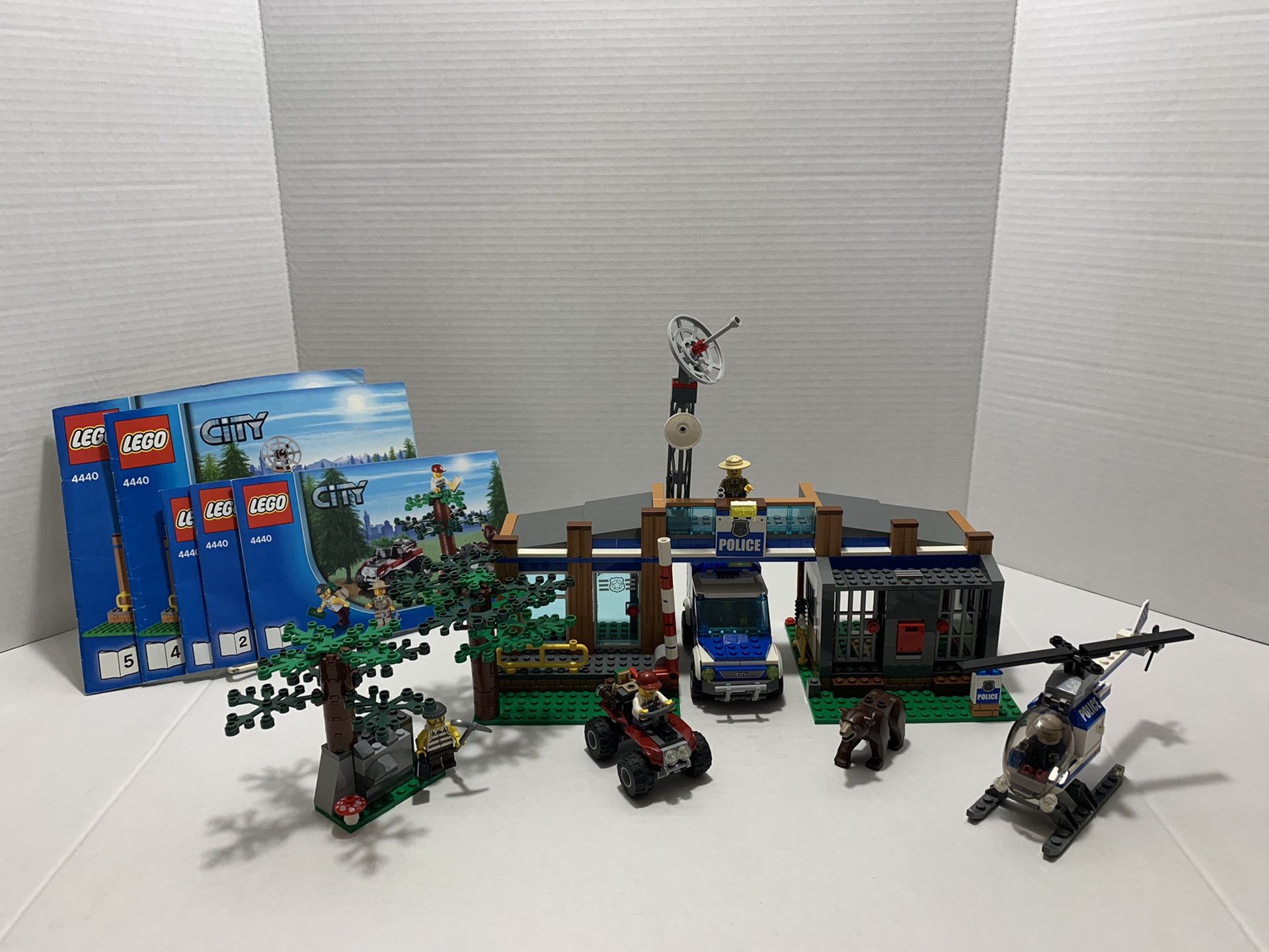 Lego City Police Station