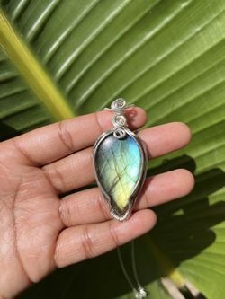 Wire Wrapped Labradorite Pendant 